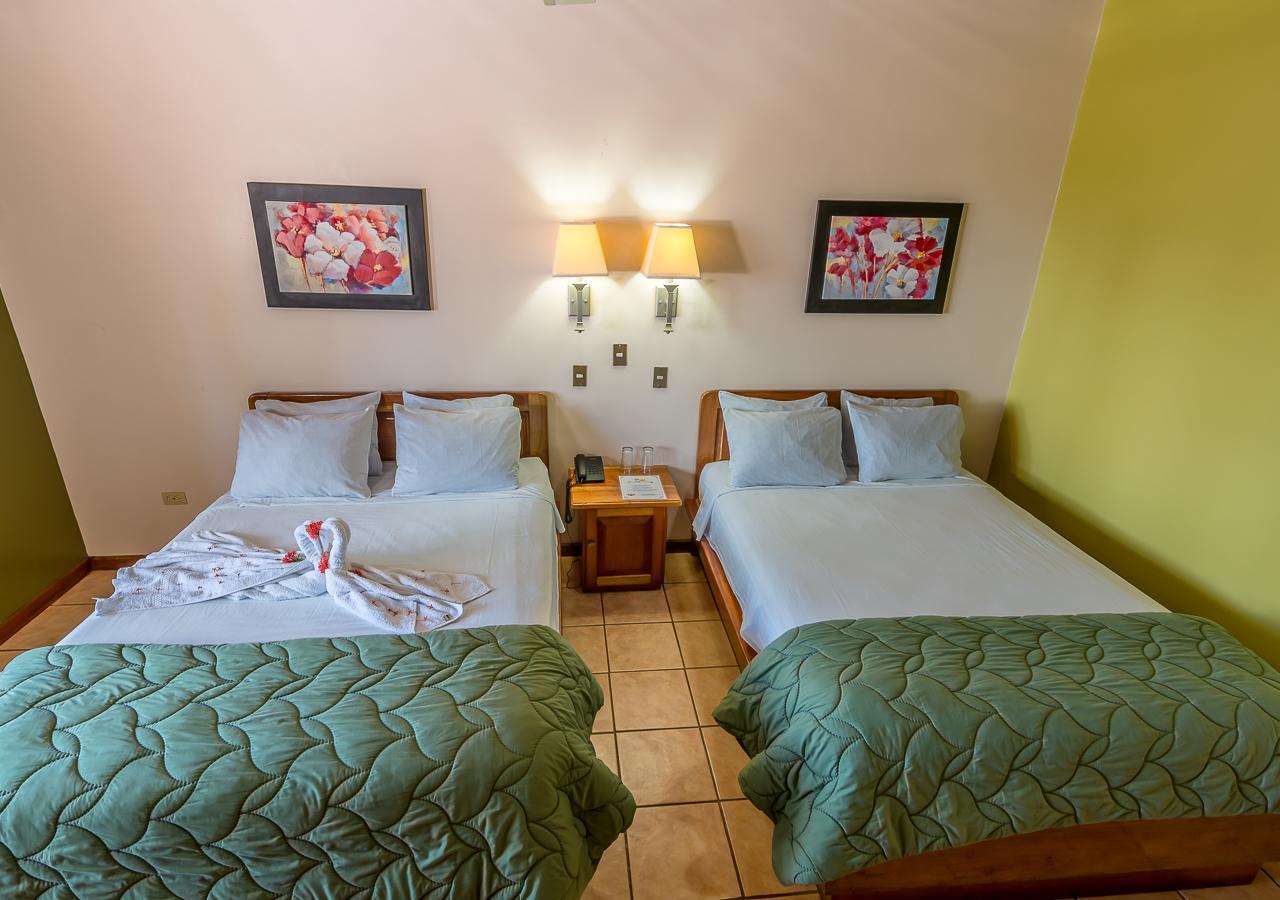 Hotel Manuel Antonio Buitenkant foto